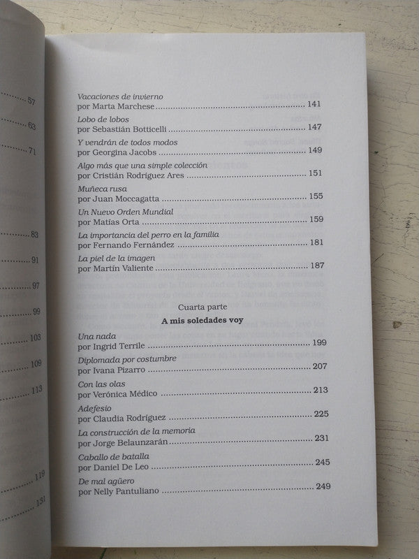 Libro usado en venta: Pasajeros en Arcadia de Marcelo Di Marco; editorial De Belgrano impreso en 2000 realizamos envios a todo el mundo.4