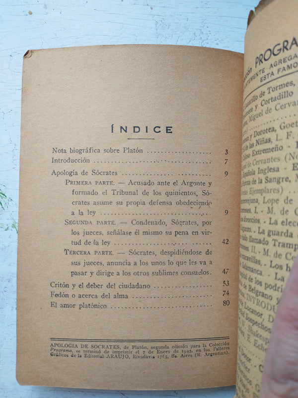 Libro usado en venta: 1968, Un a?o revolucionario; editorial Facultad de Filosofia y letras impreso en 2015 realizamos envios a todo el mundo.2
