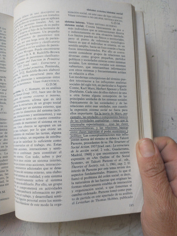 Libro usado en venta: Obras completas de Ruben Dario; editorial Anaconda impreso en 1948 realizamos envios a todo el mundo.2