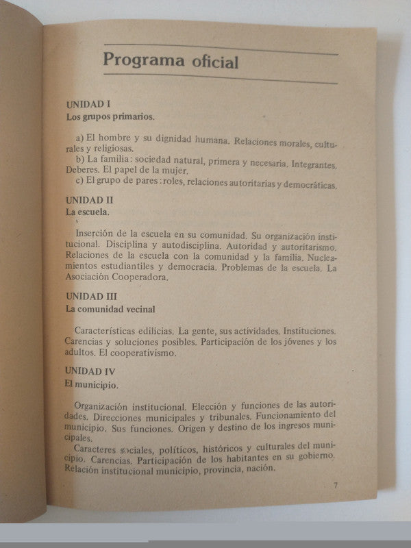 Libro usado en venta: Educacion civica 1 de Emilio Mignone; editorial Colihue impreso en 1985 realizamos envios a todo el mundo.2