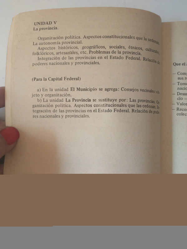 Libro usado en venta: Educacion civica 1 de Emilio Mignone; editorial Colihue impreso en 1985 realizamos envios a todo el mundo.3