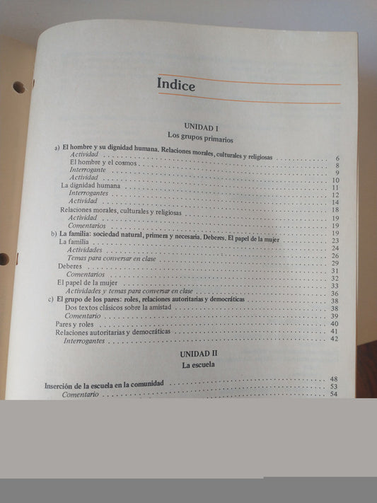 Libro usado en venta: Obras selectas (3 Tomos) de Charles Dickens (Carlos Dickens); editorial Aguilar impreso en 1991 envios a todo el mundo.2
