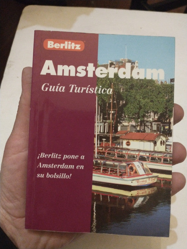 Libro usado en venta: Guia turistica: Amsterdam; editorial Berlitz impreso en 1998 realizamos envios a todo el mundo.1