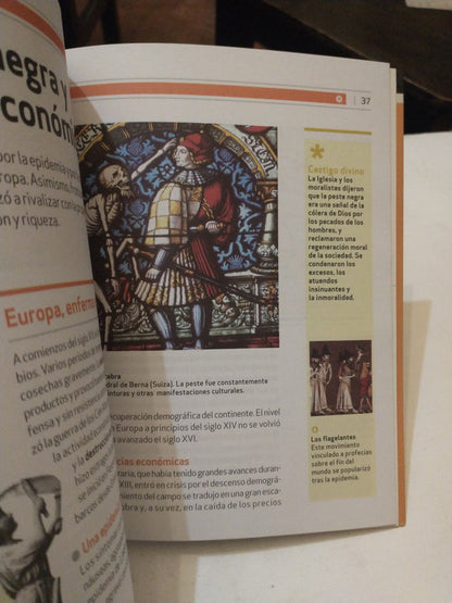 Libro usado en venta: La bandera oficial de la Ciudad de Buenos Aires; impreso en 2001 realizamos envios a todo el mundo.2