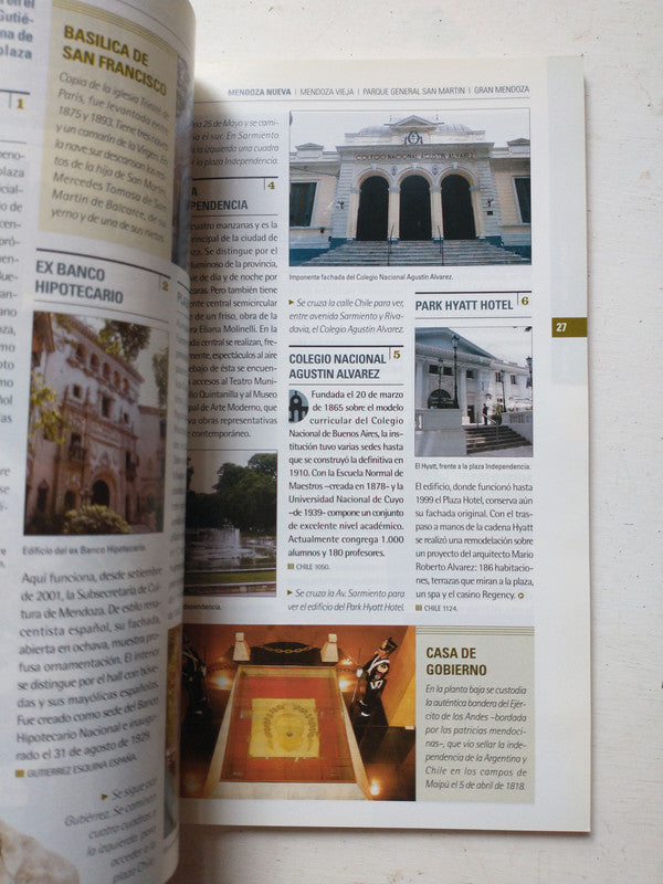 Libro usado en venta: Cataratas del Iguazu de Guias visuales de la Argentina; editorial AGEA impreso en 2001 realizamos envios a todo el mundo.2