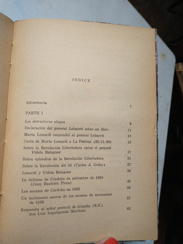 Libro usado en venta: Los juegos del hambre de Suzanne Collins; editorial Del Nuevo Extremo impreso en 2014 realizamos envios a todo el mundo.2