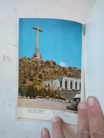 Libro usado en venta: Diario para construirse de Therese Rosen; editorial Continente impreso en 2016 realizamos envios a todo el mundo.2