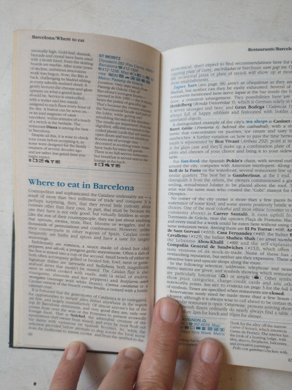 Libro usado en venta: The American Express Pocket Guide To Barcelona & Madrid de Herbert Bailey Livesey; impreso en 1992 envios a todo el mundo.3