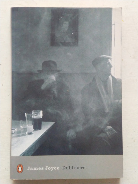 Libro usado en venta: Dubliners de James Joyce; editorial Penguin Books impreso en 2000 realizamos envios a todo el mundo.1