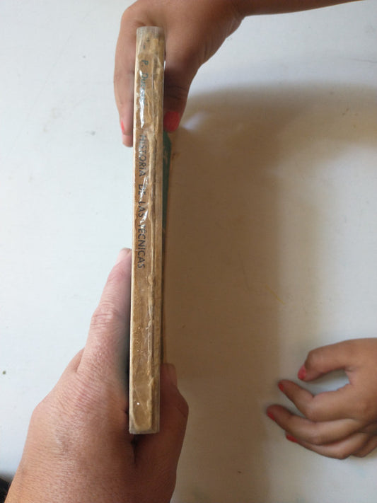 Libro usado en venta: Medicos de Henry Denker; editorial Emece impreso en 1976 realizamos envios a todo el mundo.2