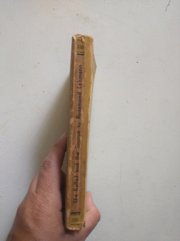 Libro usado en venta: The black cat de John Milne; editorial Heinemann impreso en 1975 realizamos envios a todo el mundo.2