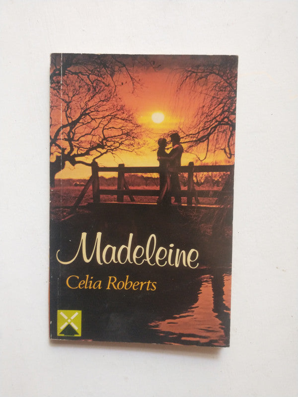 Libro usado en venta: Madeleine de Celia Roberts; editorial Heinemann impreso en 1978 realizamos envios a todo el mundo.1