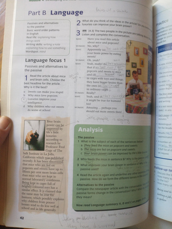 Libro usado en venta: Cutting edge (Students' Book + Workbook) Ciclo de perfeccionamiento 1; editorial Longman impreso en 2005 envios a todo el mundo.2