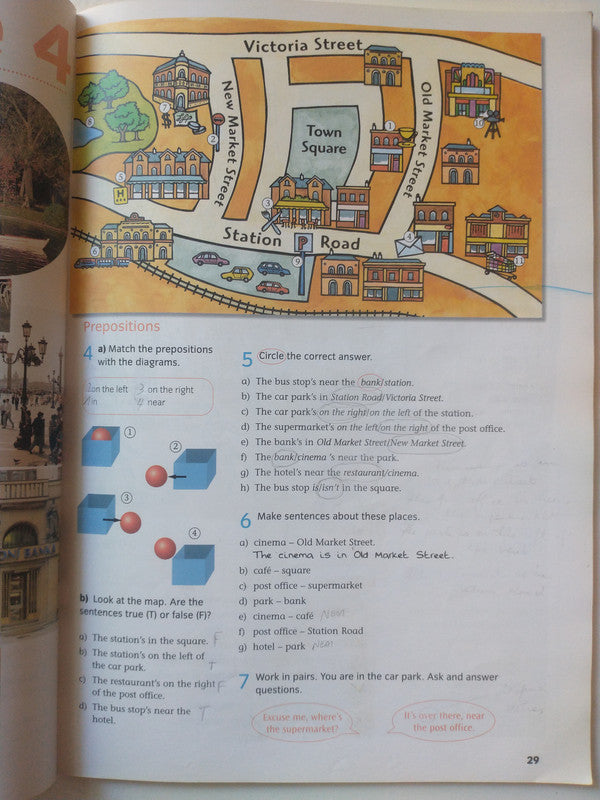 Libro usado en venta: Cutting edge (Students' Book + Workbook) Ciclo basico 1; editorial Longman impreso en 2005 realizamos envios a todo el mundo.3
