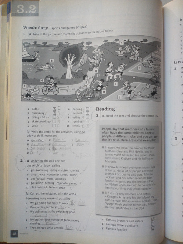 Libro usado en venta: Total English (Students' Book + Workbook) Ciclo basico 3 de Mark Foley - Diane Hall; editorial Longman impreso en 2008.3