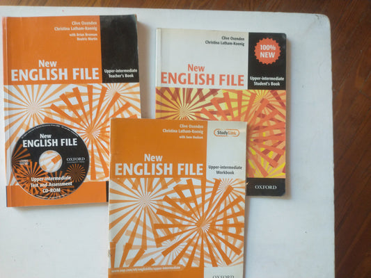 Libro usado en venta: New English File - Upper intermediate (Teacher's Book + Students' Book + Workbook); Oxford University Press impreso en 2012.1