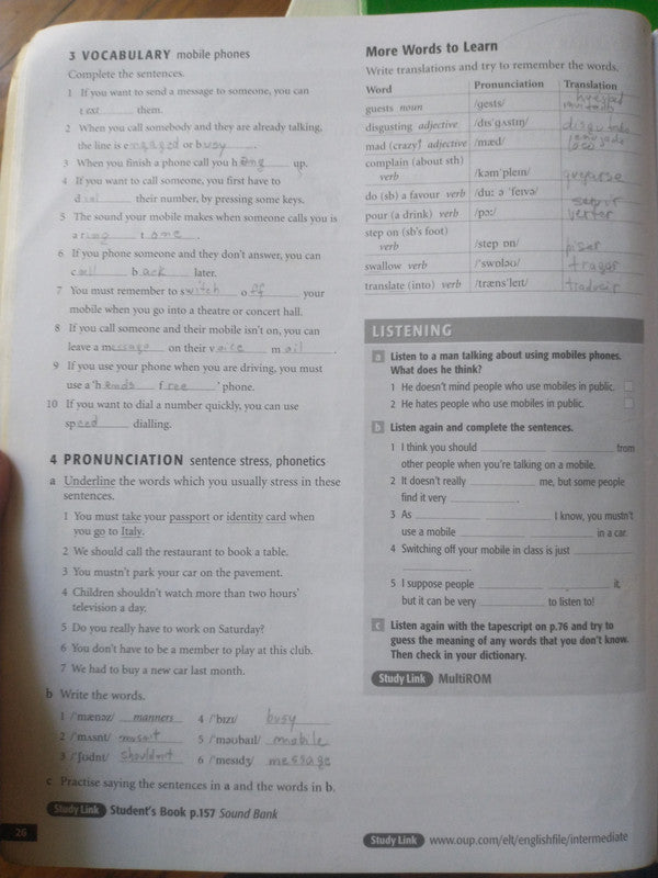Libro usado en venta: New English File - Intermediate (Teacher's Book + Students' Book + Workbook); editorial Oxford University Press impreso en 2014.4