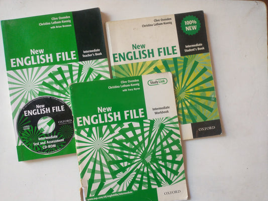 Libro usado en venta: New English File - Intermediate (Teacher's Book + Students' Book + Workbook); editorial Oxford University Press impreso en 2014.1
