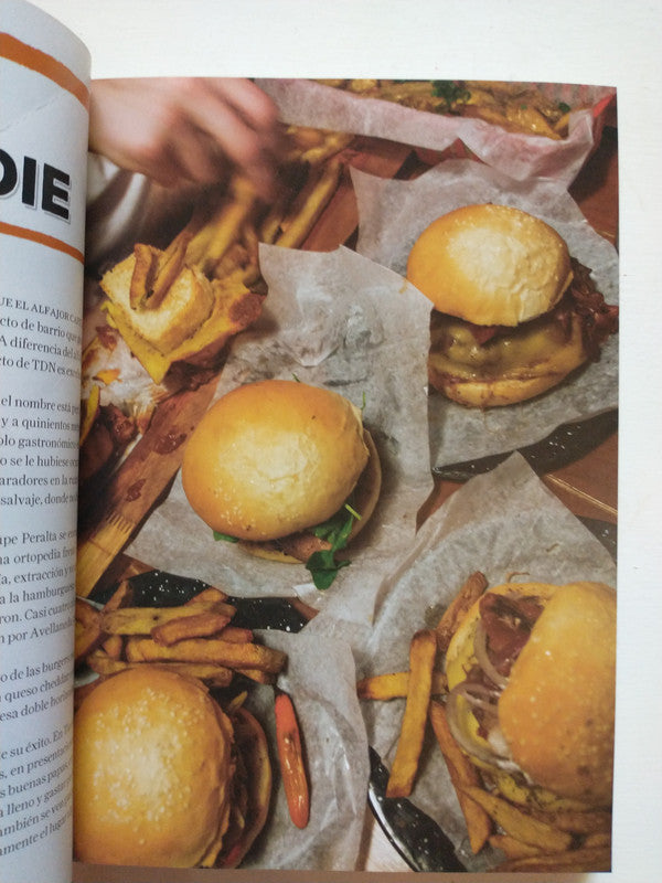 Libro usado en venta: 101 hamburguesas que tenes que probar antes de morir de Leandro H. Volpe; editorial Planeta impreso en 2017.3