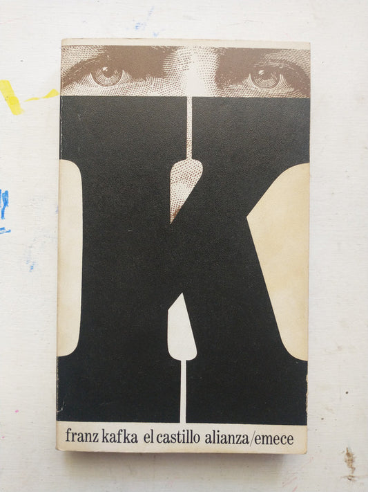 Libro usado en venta: El castillo de Franz Kafka; editorial Alianza impreso en 1982 realizamos envios a todo el mundo.1