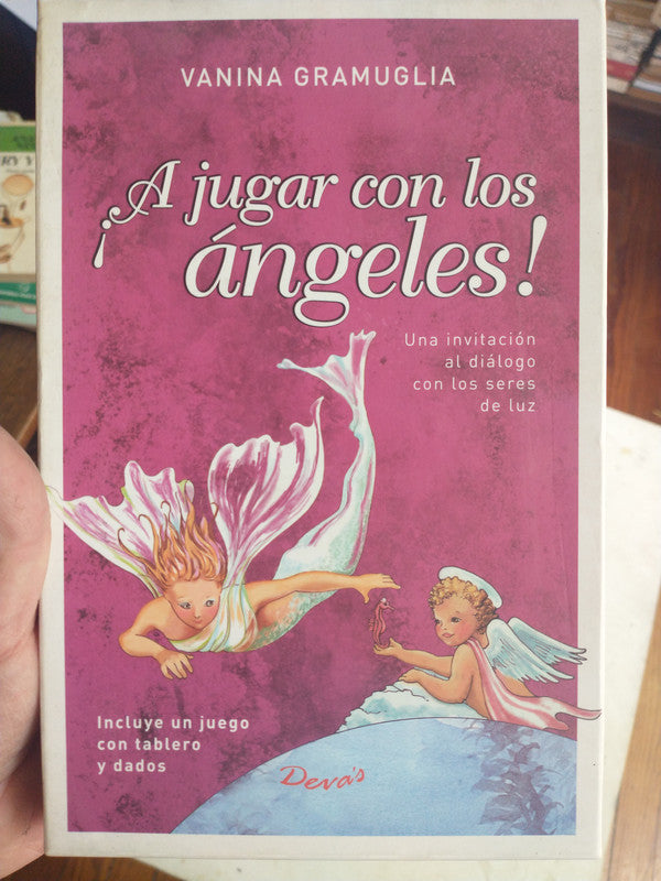 Libro usado en venta: ?A jugar con los angeles! - Incluye un juego con tablero y dados de Vanina Gramuglia; editorial Deva's impreso en 2008.2