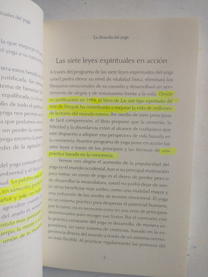 Libro usado en venta: Las siete leyes espirituales del yoga de Deepak Chopra; editorial Norma impreso en 2004 realizamos envios a todo el mundo.2