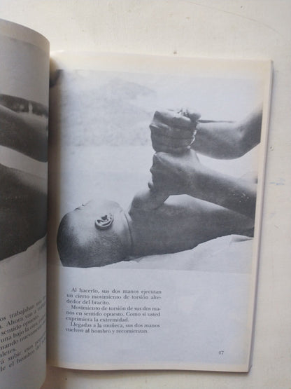 Libro usado en venta: The Bayeux tapestry and the norman invasion de Lewis Thorpe; editorial The Folio Society impreso en 1973 envios a todo el mundo.2