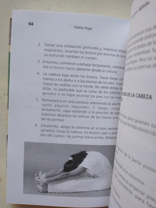 Libro usado en venta: Hatha Yoga - El camino a la salud de David Lifar; editorial Kier impreso en 2004 realizamos envios a todo el mundo.3