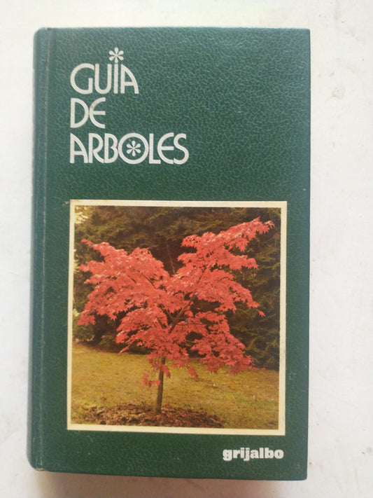 Libro usado en venta: Guia de arboles de Paola Lanzara - Mariella Pizzetti; editorial Grijalbo impreso en 1979 realizamos envios a todo el mundo.1