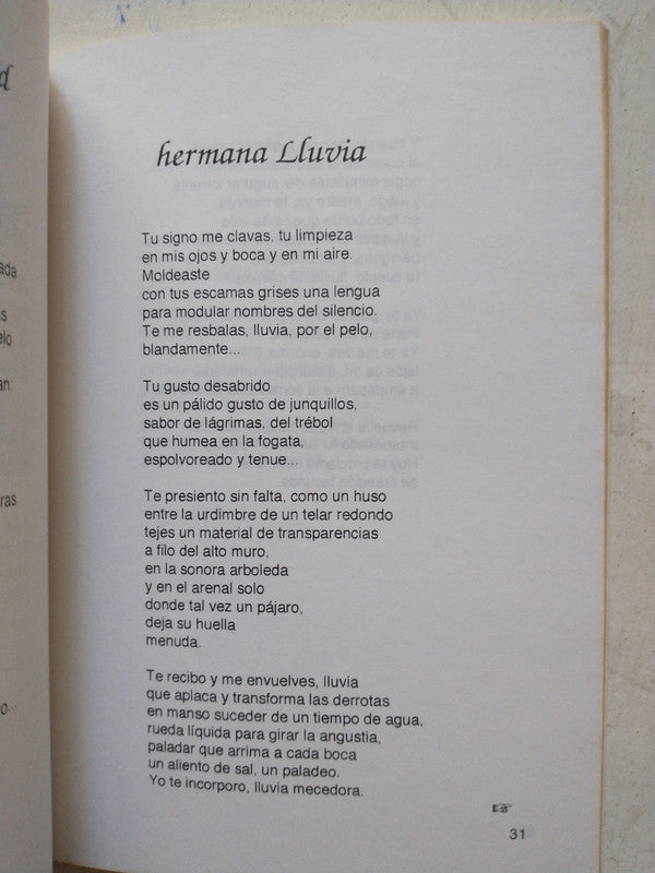 Libro usado en venta: Seis maneras de poblar el silencio; editorial Botella al mar impreso en 1984 realizamos envios a todo el mundo.2
