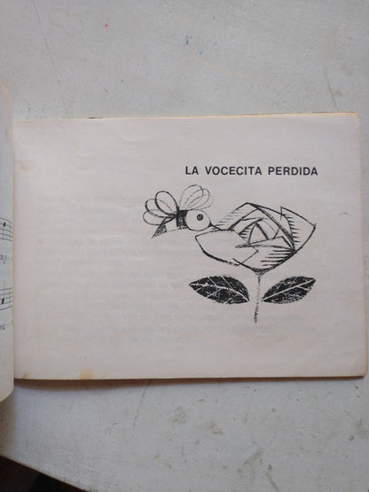 Libro usado en venta: Los tres vestidos de Fina y otros cuentos de Juana Teresita Costas; editorial Guadalupe impreso en 1976 envios a todo el mundo.2