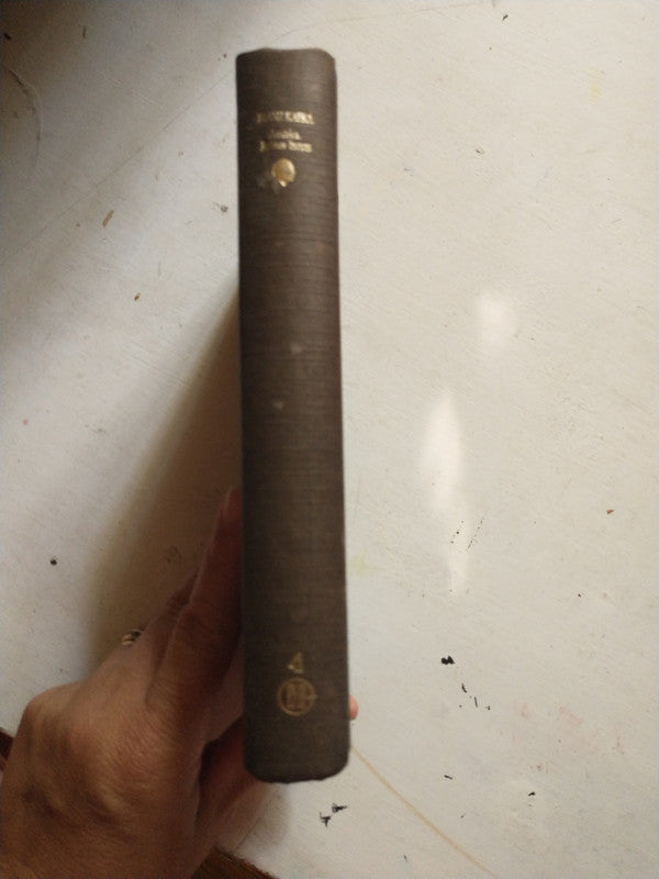 Libro usado en venta: America - Relatos Breves de Franz Kafka; editorial Hyspamerica impreso en 1985 realizamos envios a todo el mundo.2
