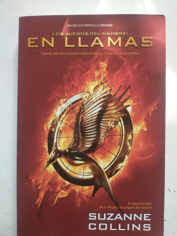 Libro usado en venta: En llamas (Juegos del hambre) de Suzanne Collins; editorial Del Nuevo Extremo impreso en 2013 realizamos envios a todo el mundo.1