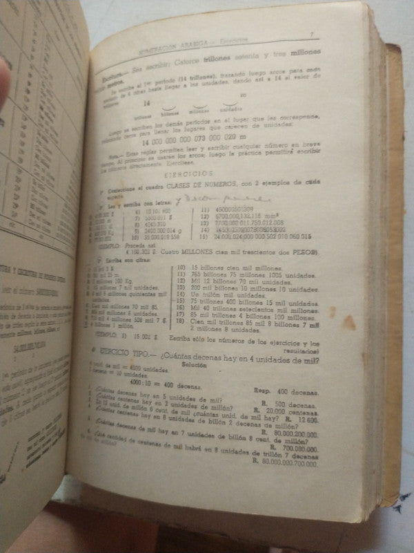 Libro usado en venta: La ni?a del desierto blanco de Maria Carro; editorial Planeta impreso en 2020 realizamos envios a todo el mundo.2