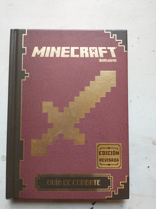 Libro usado en venta: Minecraft 4: Guia de combate de Stephanie Milton; editorial Montena impreso en 2015 realizamos envios a todo el mundo.1