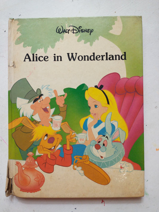 Libro usado en venta: Alice in Wonderland de Walt Disney; editorial Gallery Books impreso en _ realizamos envios a todo el mundo.1