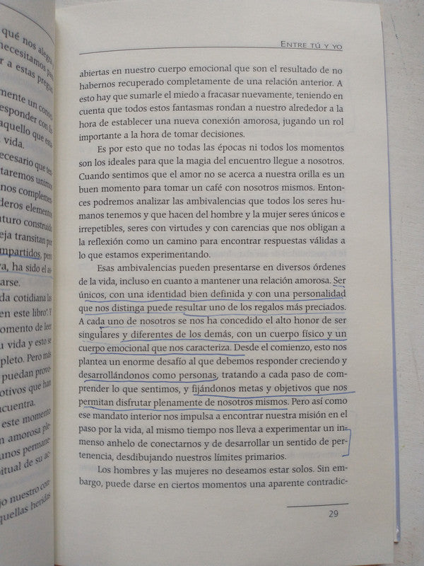 Libro usado en venta: Marcas de nacimiento de Nancy Huston; editorial Salamandra impreso en 2011 realizamos envios a todo el mundo.2
