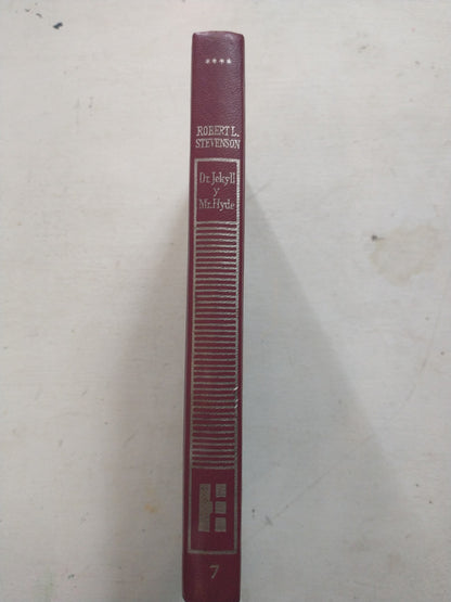 Libro usado en venta: La metamorfosis y otros relatos de Franz Kafka; editorial Hyspamerica impreso en 1983 realizamos envios a todo el mundo.2