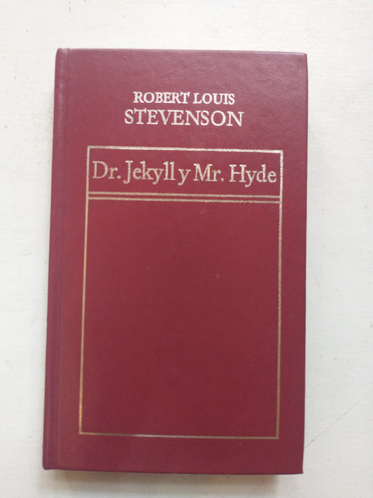 Libro usado en venta: El extra?o caso del Dr. Jekyll y Mr. Hyde de Robert L. Stevenson; editorial Hyspamerica impreso en 1983 envios a todo el mundo.1