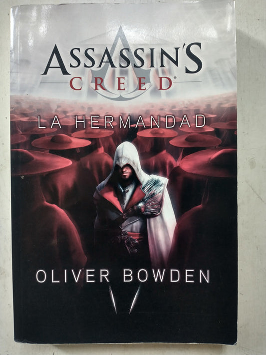 Libro usado en venta: Assassin's Credd: La hermandad de Oliver Bowden; editorial El Ateneo impreso en 2014 realizamos envios a todo el mundo.1