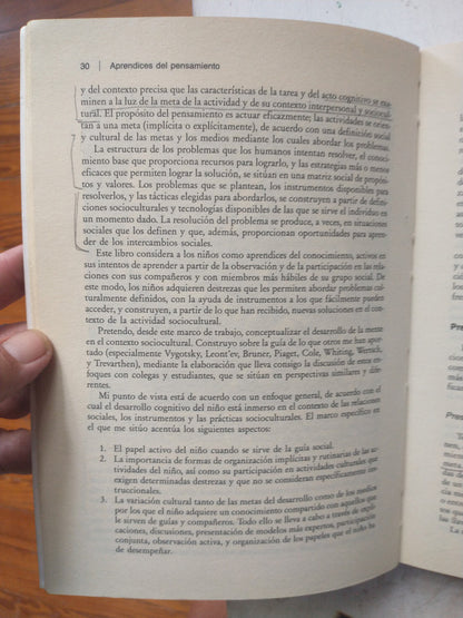 Libro usado en venta: Aprendices del pensamiento de Barbara Rogoff; editorial Paidos impreso en 1993 realizamos envios a todo el mundo.2